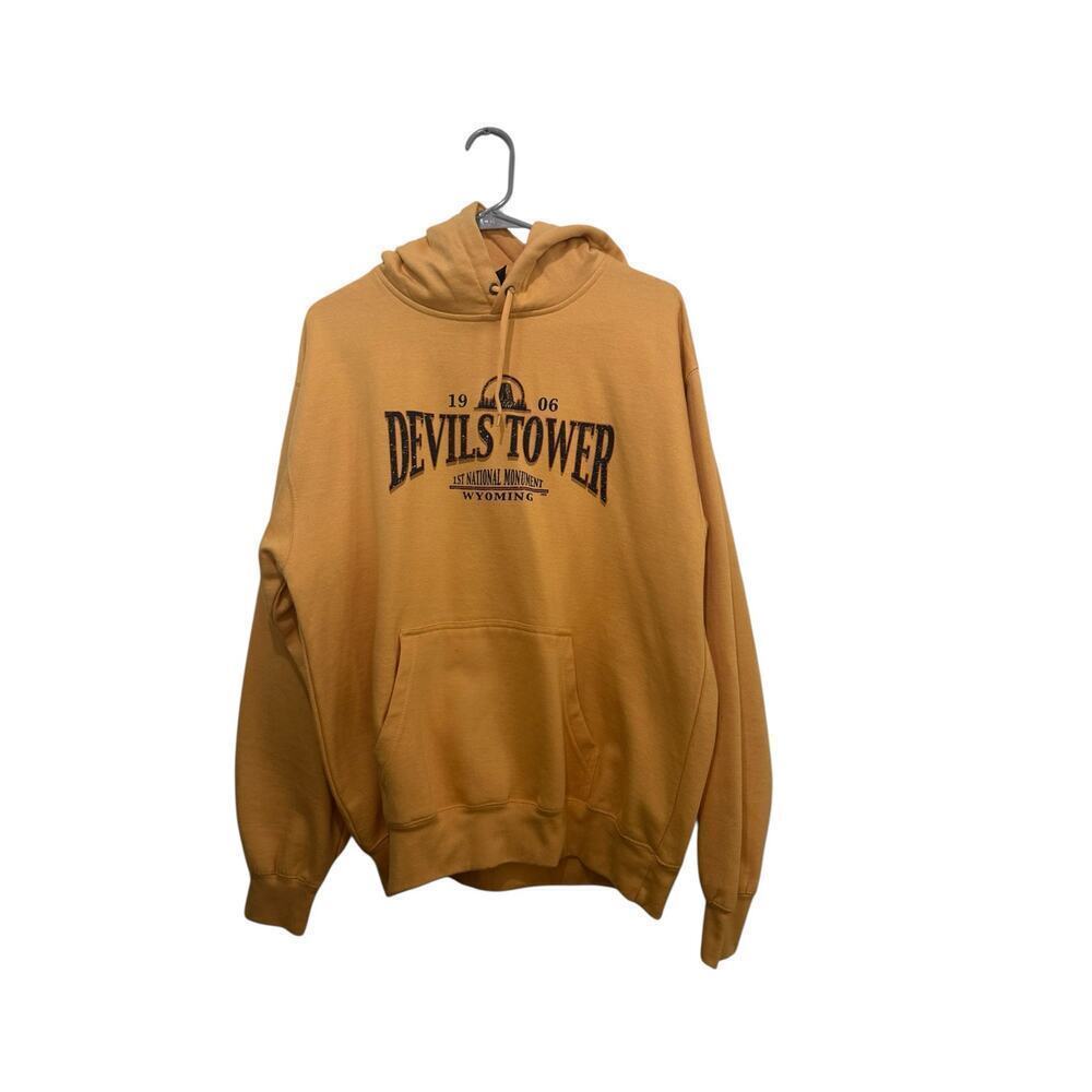 Prairie Mountain Yellow Devils Tower Logo Long Sleeve Pullover Hoodie Size L